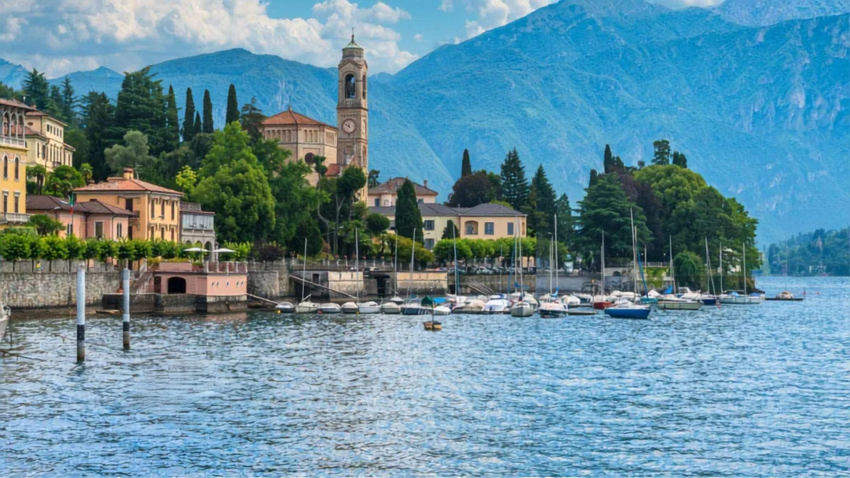 Boat cruise arriving at Bellagio on a Lugano and Lake Como day trip from Como