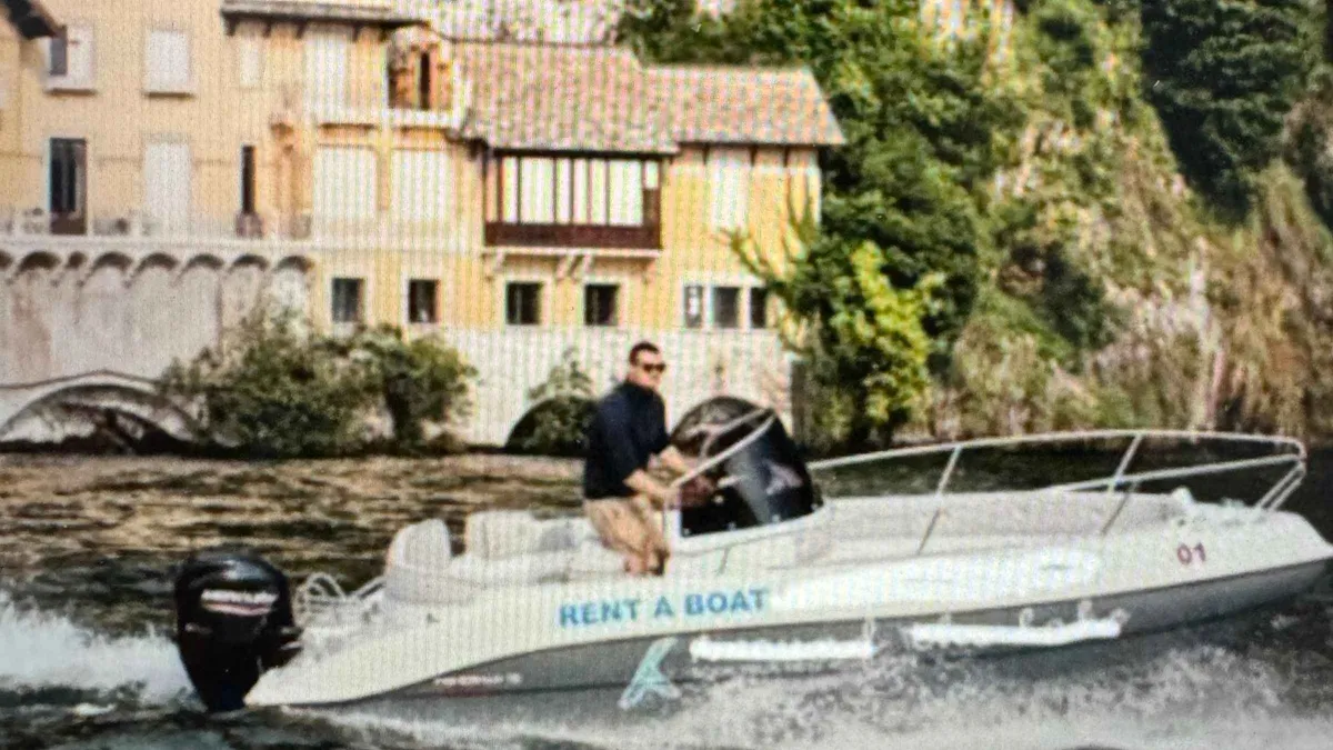 Self-drive rental speedboat on the water near Cernobbio on Lake Como